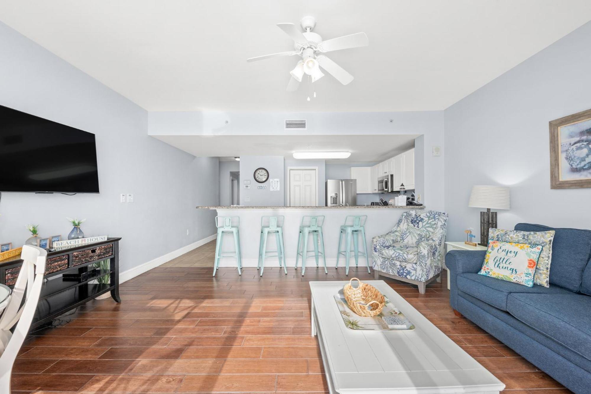 Official Majestic Beach Resort - Over 60 Units - All Ocean Front, Panama City Beach, Fl Habitación foto